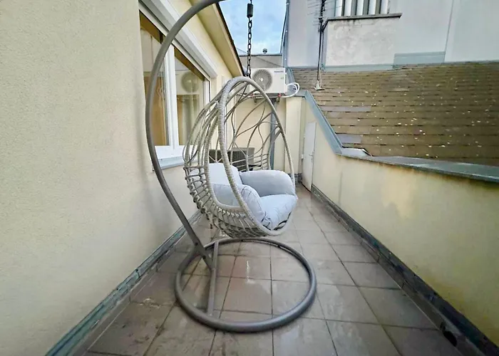 Rooftop With Balcony & Ac * فيينا